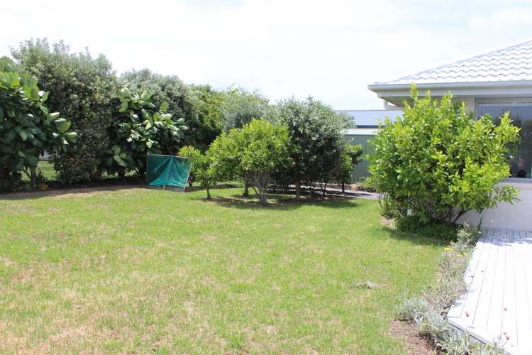 111 Ti Kouka Crescent Matarangi_19