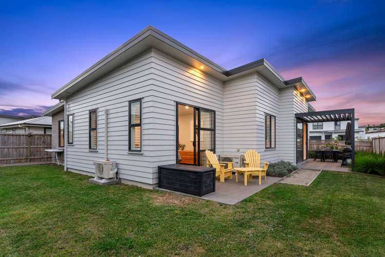 7 Onekura Street Red Beach_18