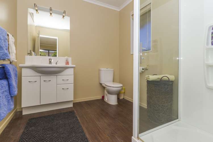 14 Wanderers Avenue Brightwater_13