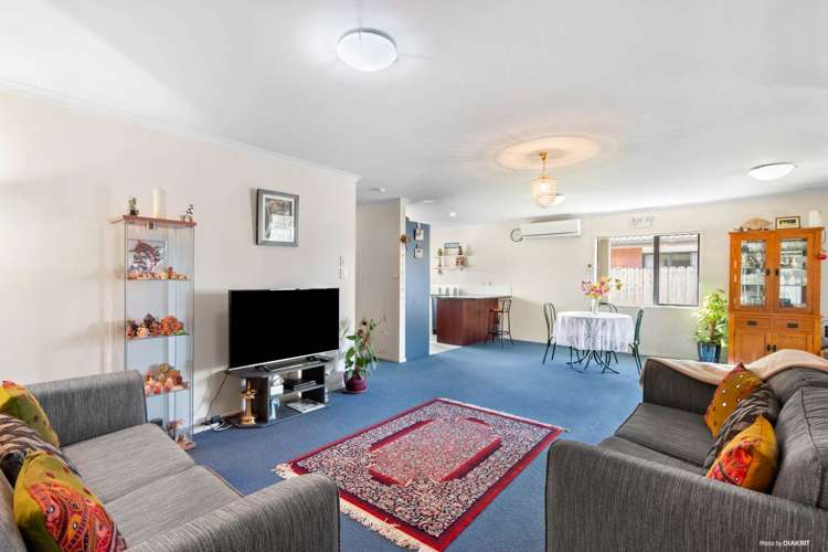 26 Rock Daisy Crescent Mangere_5