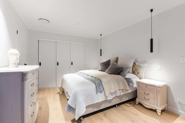 7 Headsail Drive Long Bay_25