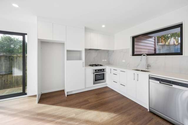 85A Rosier Road Glen Eden_2