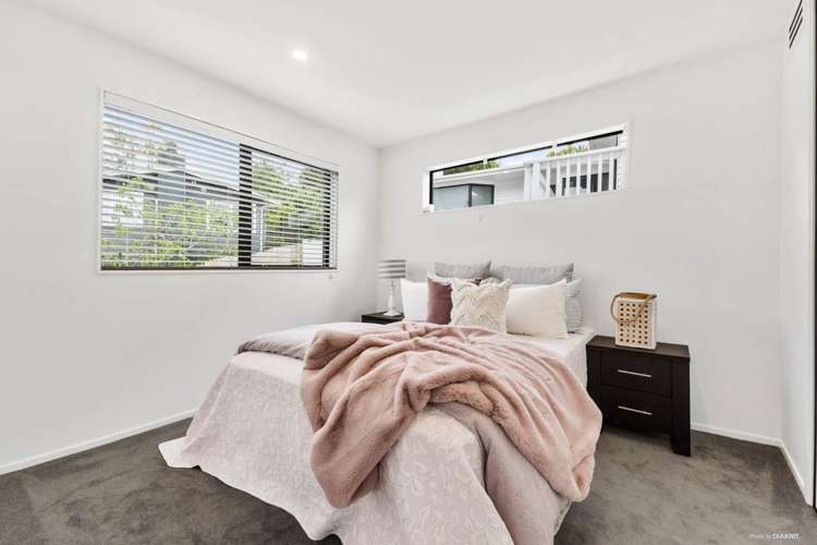 21 Coroglen Avenue Birkenhead_11