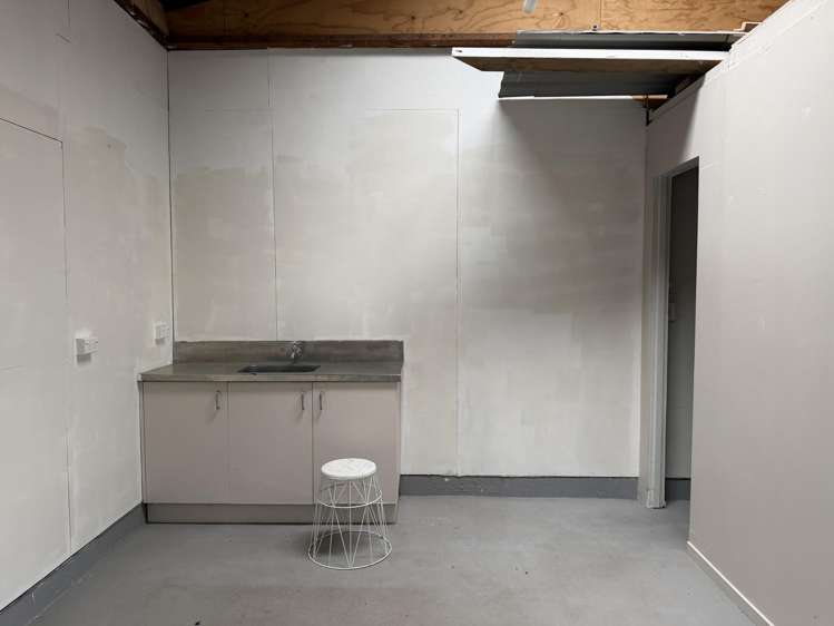 4/7 Wakefield Street Onekawa_3