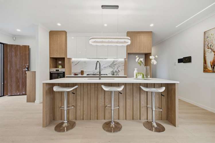 54 Whangamaire Rise_3