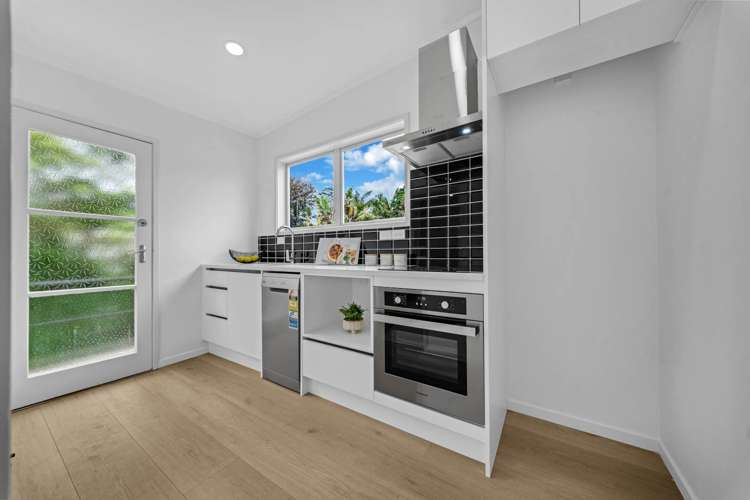 8/10A Arabi Street Sandringham_14