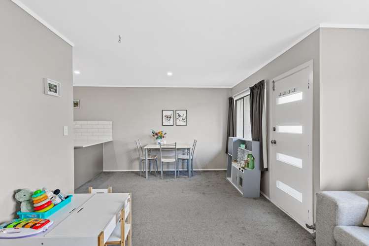 2/2 Forsythe Place_4