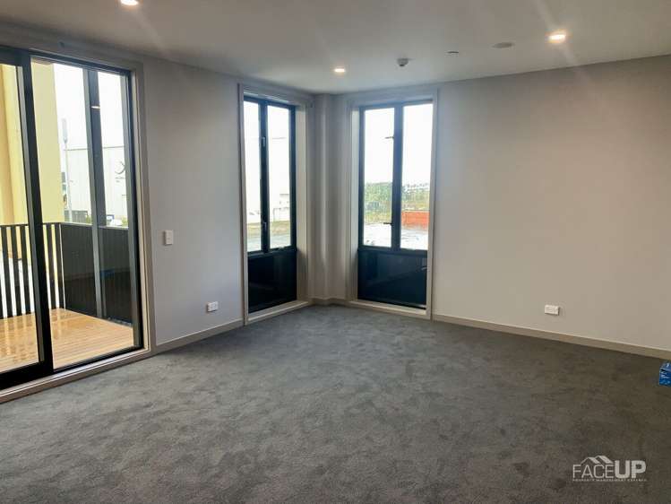 305/2 Launch Road Hobsonville_2