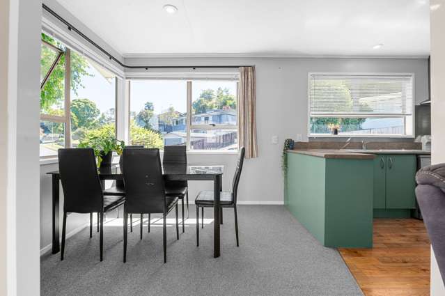 16 Rothesay Place Dinsdale_3