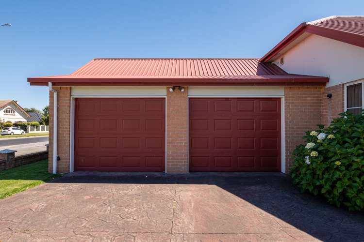 250 Herbert Street Windsor_20