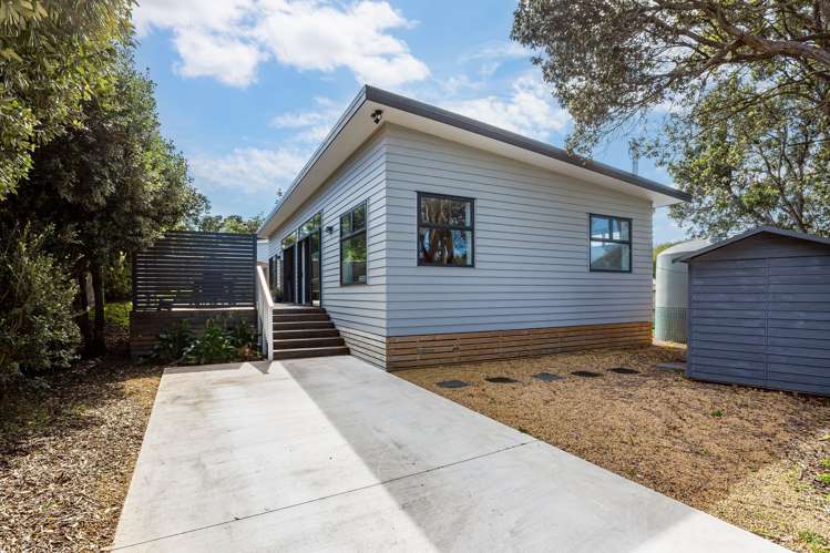 23 Hughes Street Waikanae Beach_10