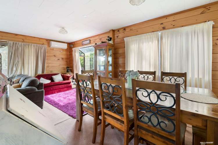 36 Saint Annes Crescent Wattle Downs_9