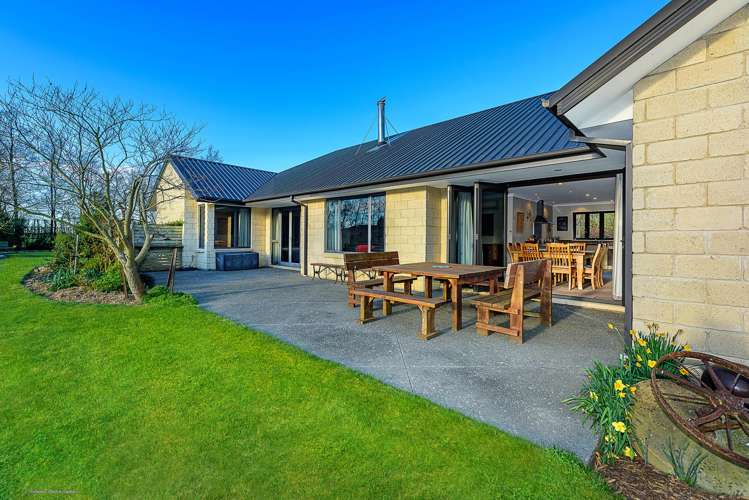 184 Weedons Road_5