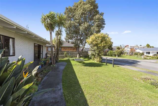 1 Tyndall Grove Matua_2