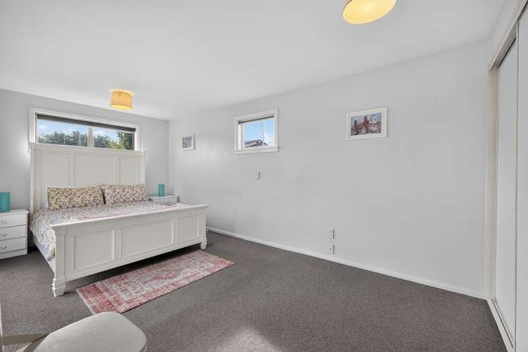 2/146 Beach Road North New Brighton_13
