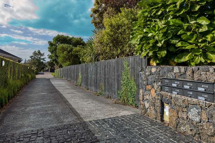 3/113 Landscape Road Mount Eden_5