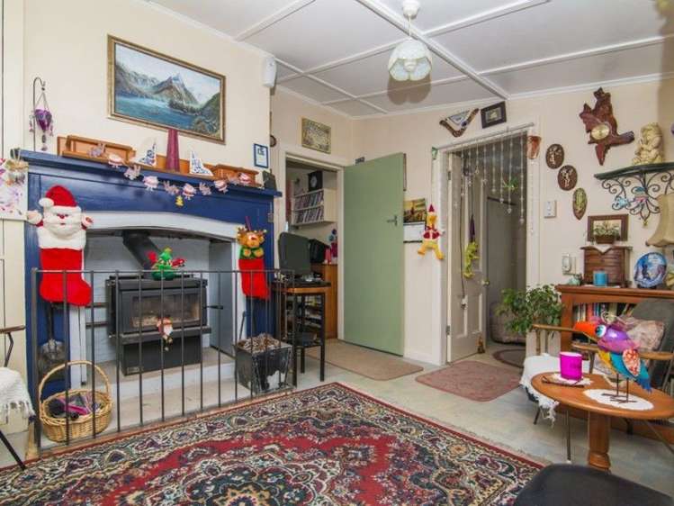 67 Broadway Picton_11