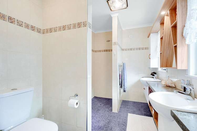 3 Raungawari Drive Huntington_11