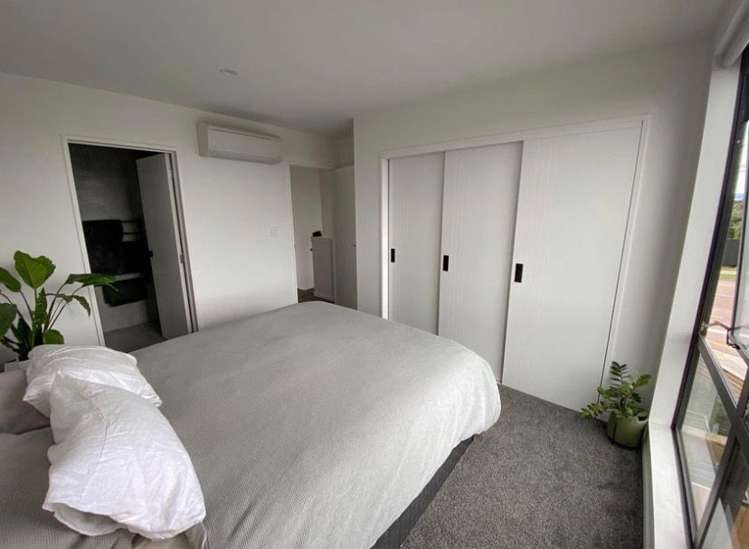 2/103 Flanshaw Road Te Atatu South_8