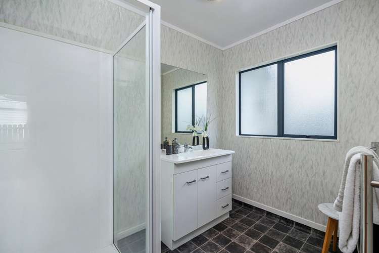 45 Harmel Road Glendene_17