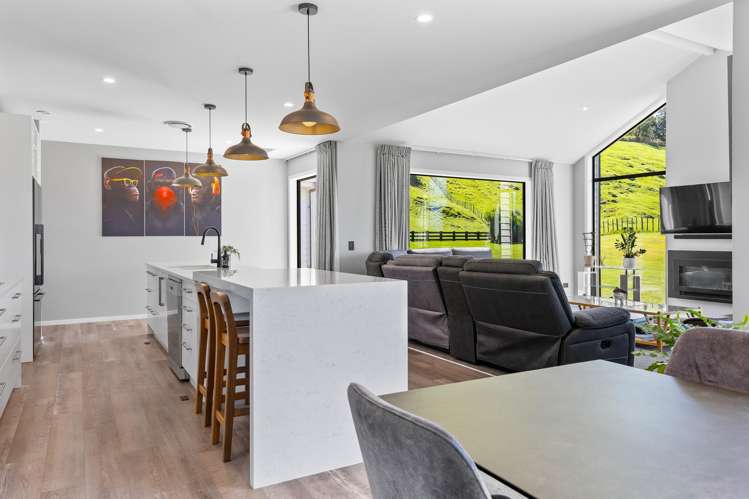 28 Te Moenga Park Acacia Bay_21