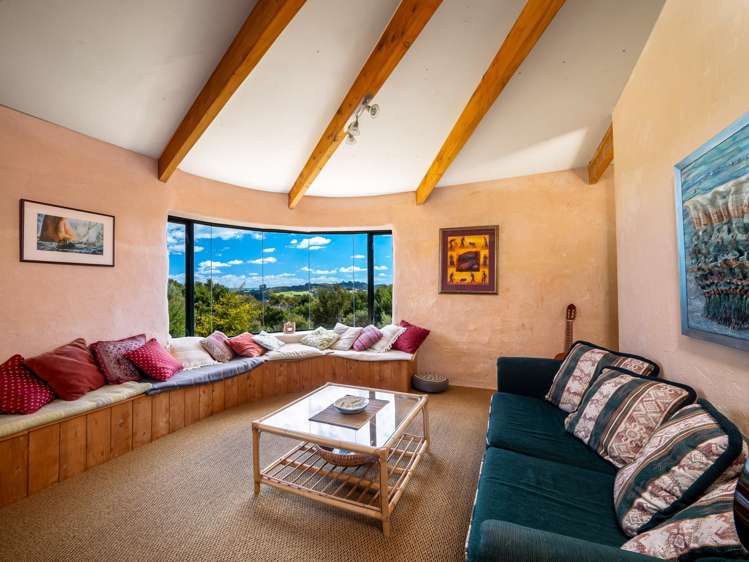 18 Lichen Grove Russell_7