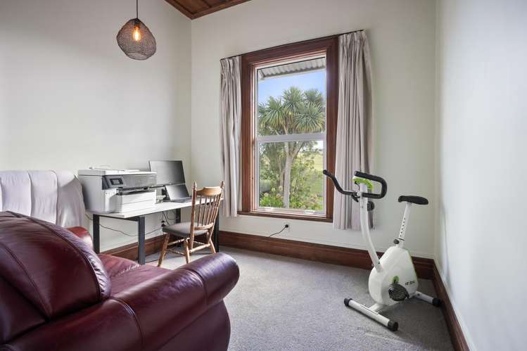 75 Sandon Road Feilding_18