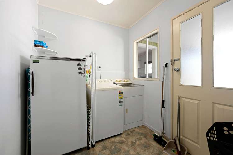 6 Pohutukawa Drive Pukete_13