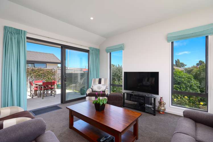 18 Andrew Street Stoke_2