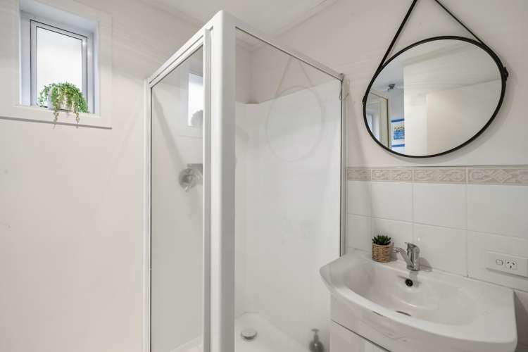 260 Levers Road Matua_19