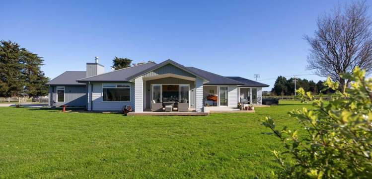 1 Ashgrove Lane 10920_16