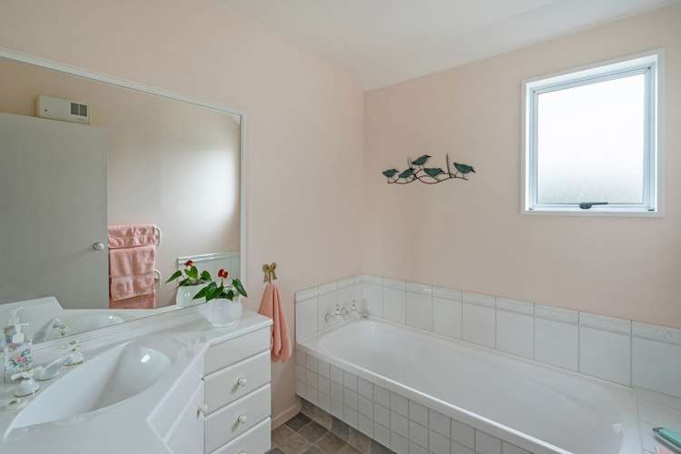 2 Saint Andrews Square Strowan_11