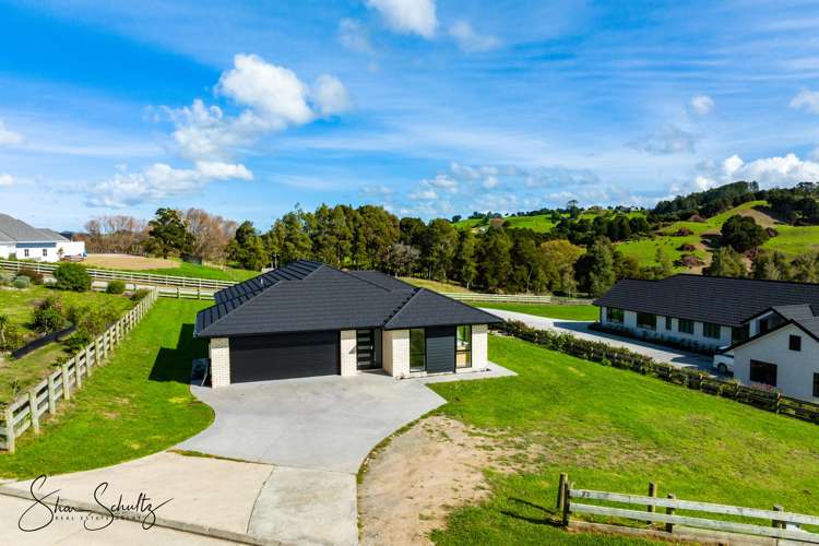 23 Calla Street Maungaturoto_24