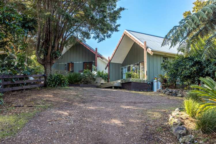 16 Te Makiri Road Onetangi_15