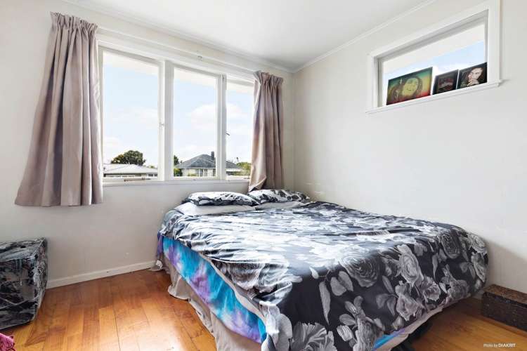 6 Maybelle Place Kelston_6