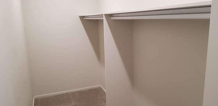 10 Saint Peters Close Woolston_12