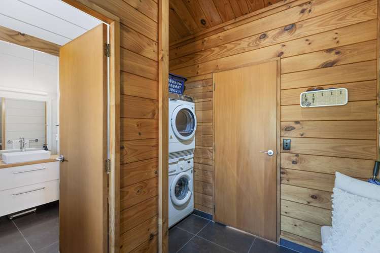 7c Waterloo Place Westown_23