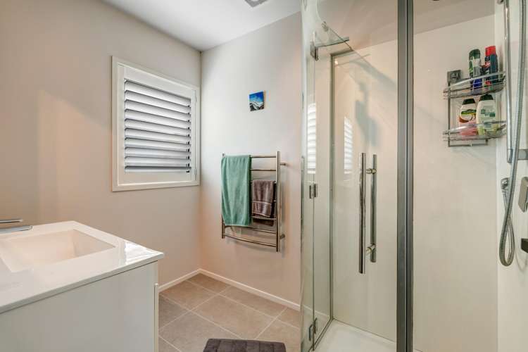 15 Leiden Place Totara Vale_16