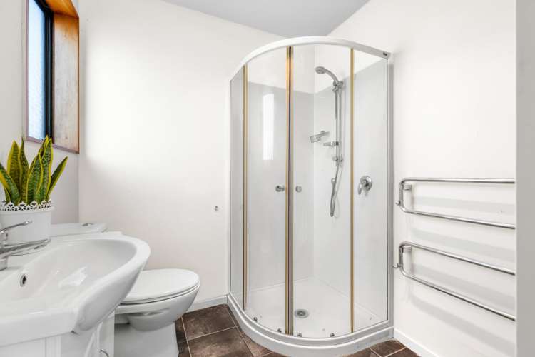 47 Sullivan Avenue Woolston_13