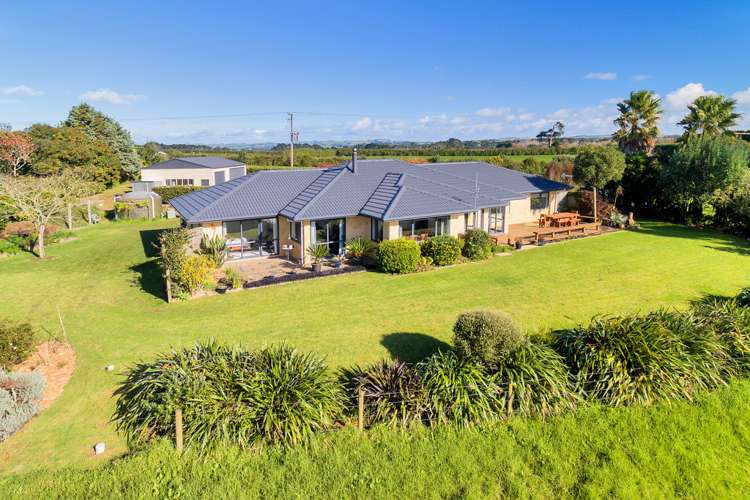 272 Glenbrook Beach Road Glenbrook_0