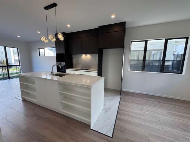 3 Greenbrier Street Westgate_1