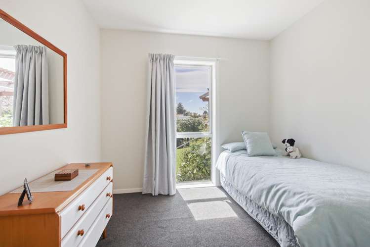 4b Canberra Place Redwood_15