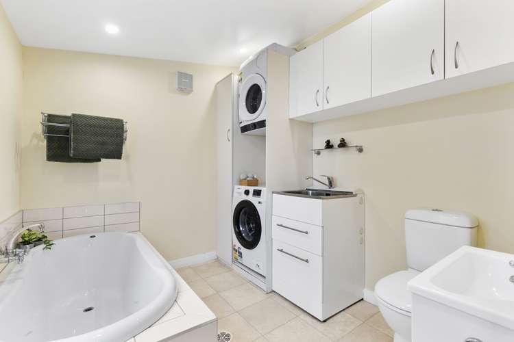 519 Adelaide Road Berhampore_11