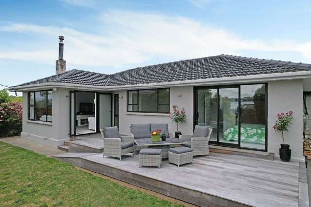 FRESH, MODERN & MOVE IN READY