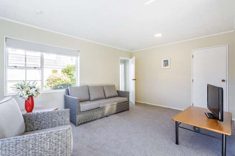 1/9 John Street Trentham_2