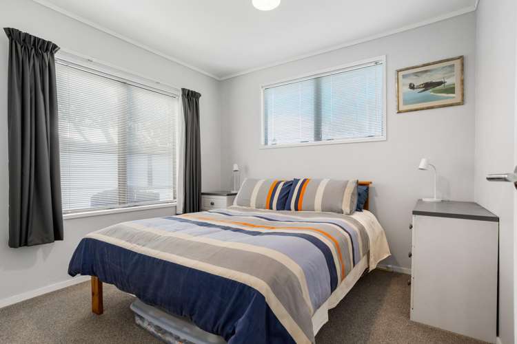 231 Linton Crescent Whangamata_15