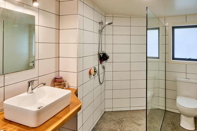 82 Paremata Road Paremata_22