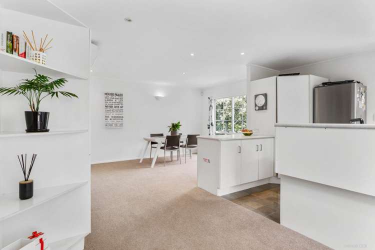 9 Owl Court Unsworth Heights_18