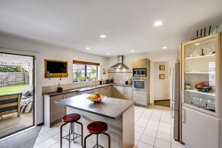 4 Hetley Crescent Taradale_14