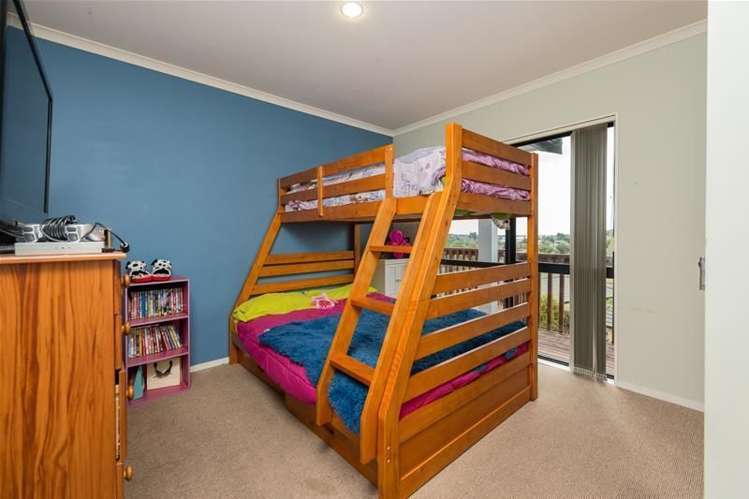 46 Waipuna Grove Welcome Bay_8